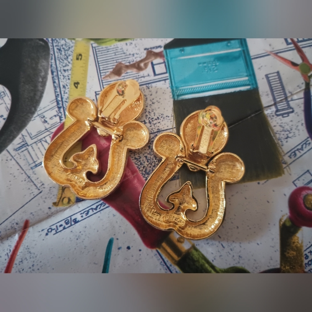 ๐ '90s Vintage Fendi Janus Large Statement Earrings - Picture 10 of 13